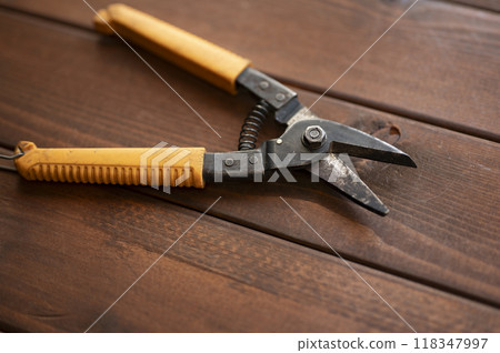 Well-used all-purpose scissors Well-used all-purpose scissors 118347997