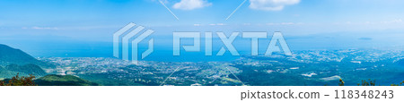 Panorama of fresh greenery from Nita Pass No. 2 Observation Point [Unzen City, Nagasaki Prefecture] 118348243