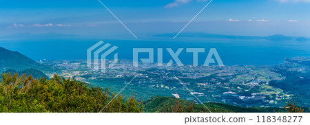 Panorama of fresh greenery from Nita Pass No. 2 Observation Point [Unzen City, Nagasaki Prefecture] 118348277