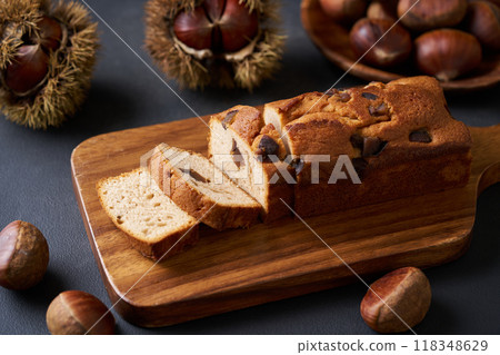 Chestnut Pound Cake 118348629