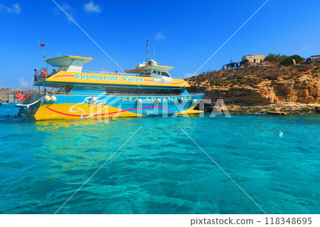 Comino's Blue Lagoon 118348695