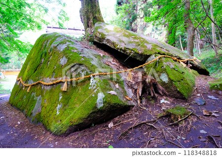 阿拉哈巴基巨大的岩石 阿拉哈巴基巨大的岩石 118348818