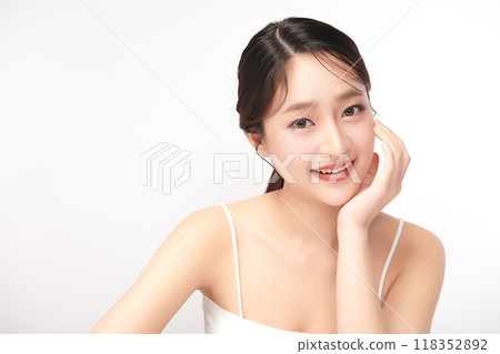 Beautiful young asian woman with clean fresh skin on white background, Face care, Facial treatment, Cosmetology, beauty and spa, Asian women portrait. 118352892