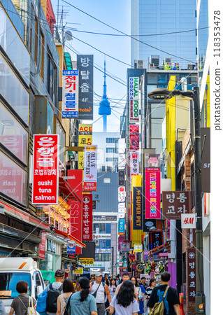 從韓國首爾明洞市中心看到的 N 首爾塔 118353478