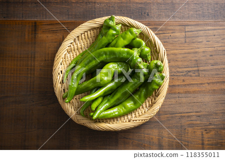 漏杓中的萬願寺辣椒 118355011