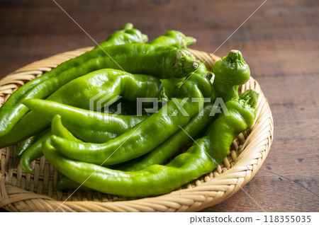 漏杓中的萬願寺辣椒 118355035