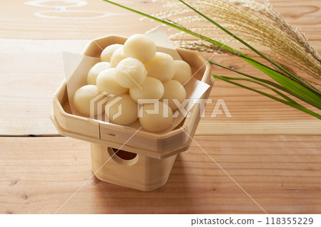 Tsukimi dango image Tsukimi dango image 118355229