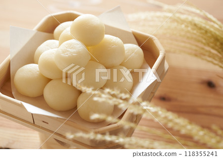 Tsukimi dango image 118355241