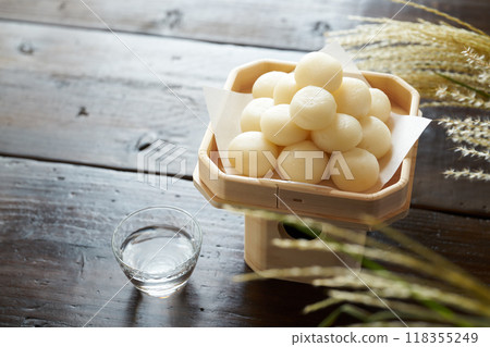 Tsukimi dango image 118355249
