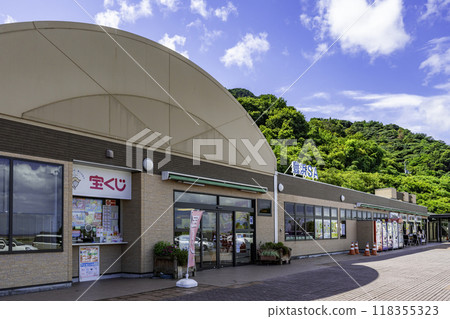 Toyohama Service Area, Takamatsu Expressway, Kanonji City, Kagawa Prefecture 118355323