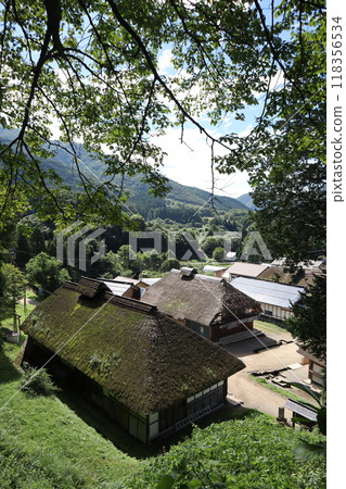 Ouchijuku, a popular tourist spot in Aizu with an Edo atmosphere 118356534