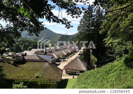 Ouchijuku, a popular tourist spot in Aizu with an Edo atmosphere 118356543