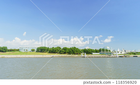 [東京都江戶川區]葛西臨海公園週邊/展望廣場（從葛西海濱公園一側看到的風景） 118356920