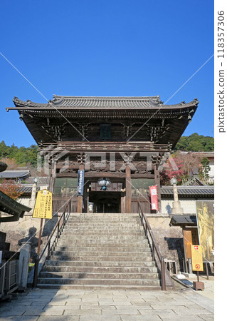 Nara, Hatsuse, Hasedera Temple, Niomon Gate 118357306