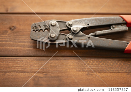 電工用壓線鉗 電工用壓線鉗 118357837