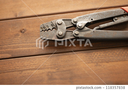 電工用壓線鉗 118357838