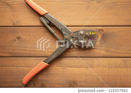 電工用壓線鉗 電工用壓線鉗 118357842