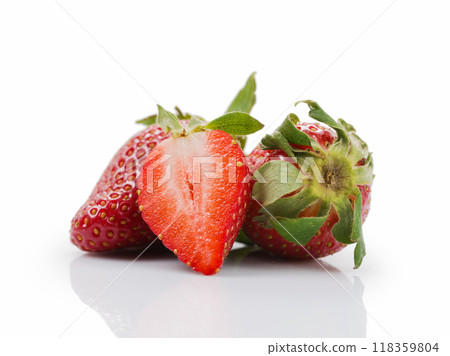 organic strawberries isolated on white background 118359804