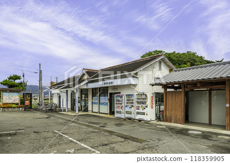 JR Iyo-Komatsu Station, Saijo City, Ehime Prefecture 118359905