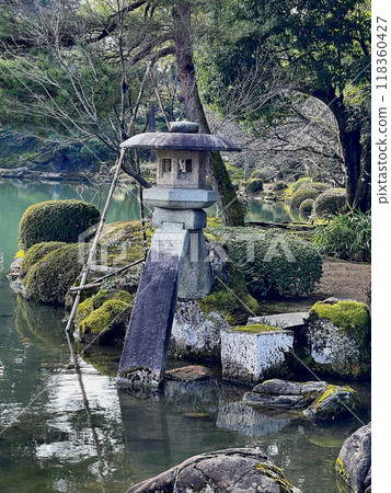金澤文化財產指定庭園特別名勝兼六園琴寺燈籠 118360427