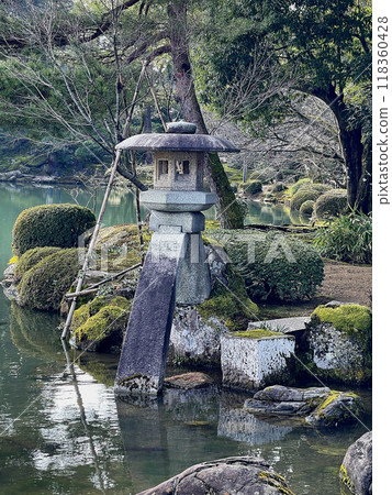 金澤文化財產指定庭園特別名勝兼六園琴寺燈籠 金澤文化財產指定庭園特別名勝兼六園琴寺燈籠 118360428