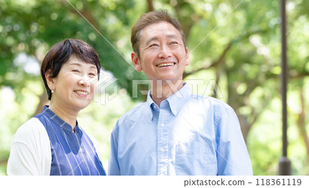老夫婦生活方式清新綠色 118361119