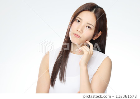 年輕的女士的肖像 118361578