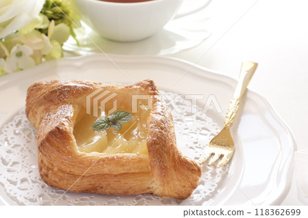 Pear compote pie and tea Pear compote pie and tea 118362699