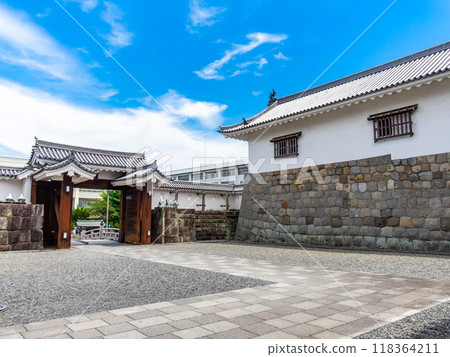 The beautiful and solemn view of the ruins of Sunpu Castle: Higashi-Mikomon Gate The beautiful and solemn view of the ruins of Sunpu Castle: Higashi-Mikomon Gate 118364211