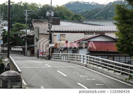 萬淵川流經岩手縣二戶郡一戶町的復古大街，時間在這裡停止了。 118366426