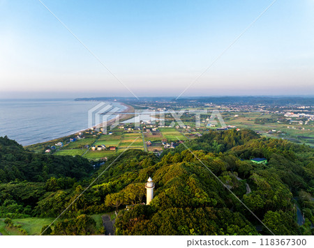 黎明時分的台東崎燈塔、二西海岸、大原海岸(千葉縣夷隅市) 黎明時分的台東崎燈塔、二西海岸、大原海岸(千葉縣夷隅市) 118367300