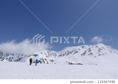 View of Mt. Masago from Murododaira on the Tateyama Kurobe Alpine Route in early May 118367496