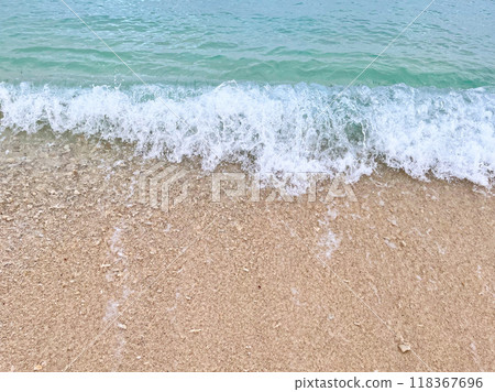 Beautiful ocean wave Beautiful ocean wave 118367696