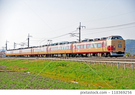 兩毛線 富田足利 JR 東日本 183 系 OM101 編組（大宮）足利紫藤節 118369256