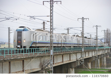 函館本線 苗保白石 JR 北海道 789 系列 1000 系列 HL-1007 編組（札幌）超級神威 118370660