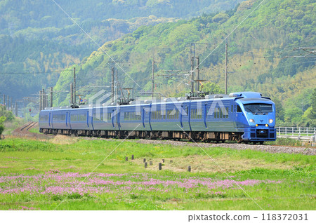 Nippo Main Line Tateishi-Nakayamaka JR Kyushu 883 series AO-4 formation (Oita) Sonic Nichirin 118372031