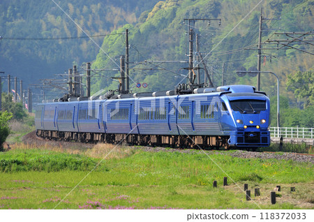 Nippo Main Line Tateishi-Nakayamaka JR Kyushu 883 series AO-1 formation (Oita) Sonic Nichirin 118372033