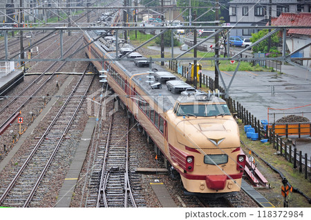 Hokuriku Main Line, Matsuto, Matsuto Main Office, Matsuto Factory, 489 series, H01 train (Kanazawa), DE10-1035, scrapped and sent back 118372984