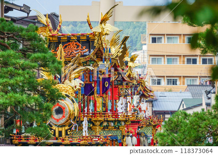 Autumn Takayama Festival: Float parade Autumn Takayama Festival: Float parade 118373064