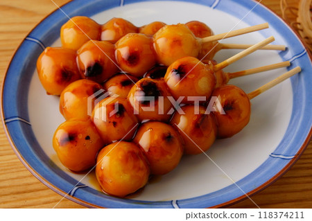 Mitarashi dumpling Mitarashi dumpling 118374211