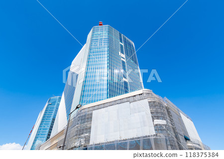 Large-scale construction underway and blue skies Takanawa Gateway 2024.09 m-1 Large-scale construction underway and blue skies Takanawa Gateway 2024.09 m-1 118375384