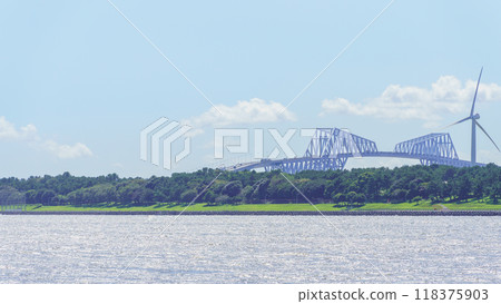 [Tokyo] Wakasu Seaside Park and Tokyo Gate Bridge (taken from the Arakawa Health Path) 118375903