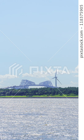 [Tokyo] Wakasu Seaside Park and Tokyo Gate Bridge (taken from the Arakawa Health Path) 118375905