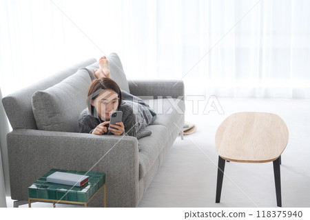 Middle aged woman Middle aged woman 118375940