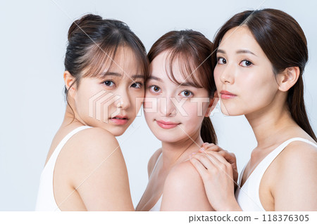 年輕女性的皮膚護理 年輕女性的皮膚護理 118376305