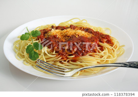 Meat sauce pasta 118378394
