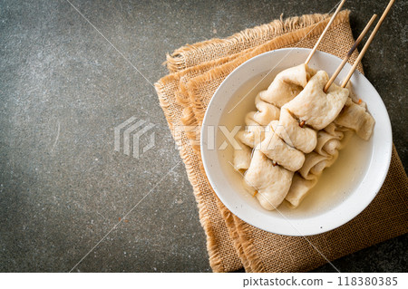 Odeng - Korean fish cake skewer in soup 118380385