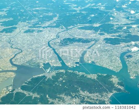 從飛機內部看到的岡山市 118381042