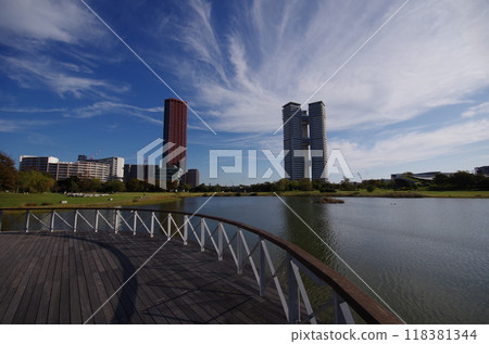 Fukuoka Island City Central Park Landscaped Pond Fukuoka Island City Central Park Landscaped Pond 118381344