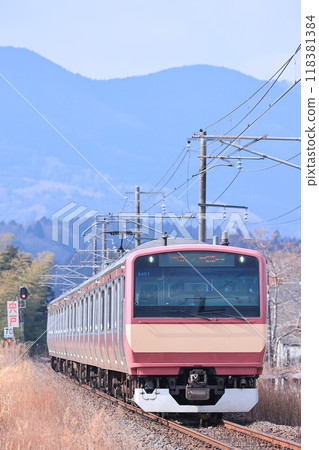 E531 series red train running on the Mito Line 118381384